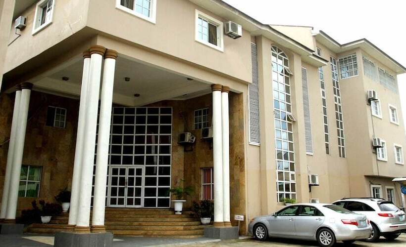 هتل De Castle Luxury Home