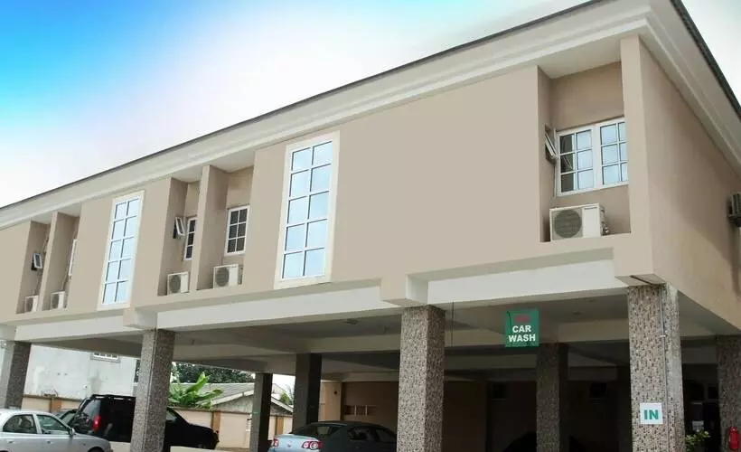 هتل De Castle Luxury Home