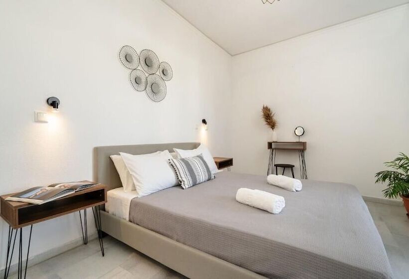 Hotel Flerianos Studios