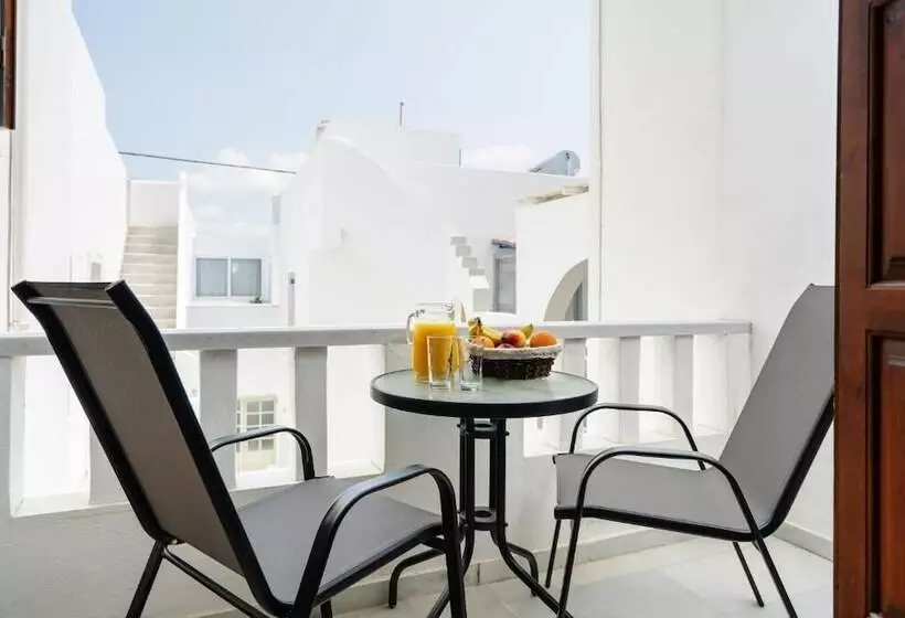 Hotelli Flerianos Studios