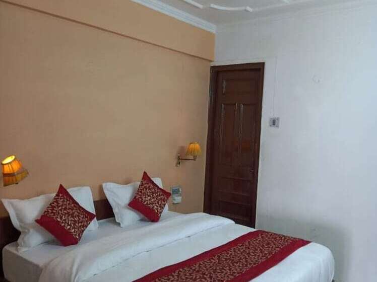 Hotelli Grand The Mall