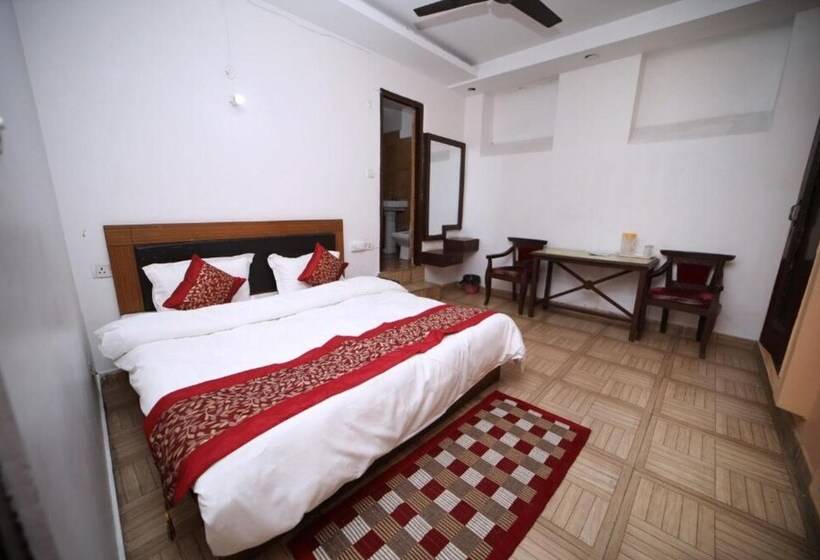 Hotelli Grand The Mall