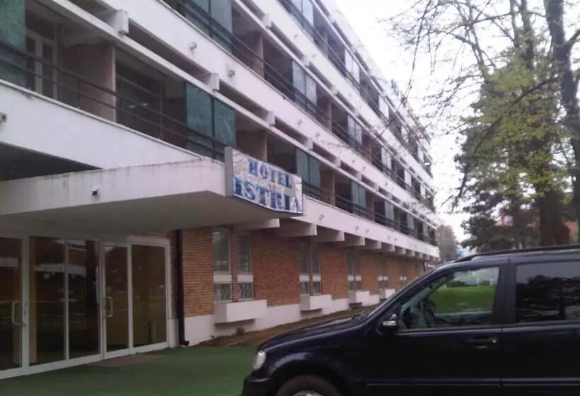 ホテル Istria