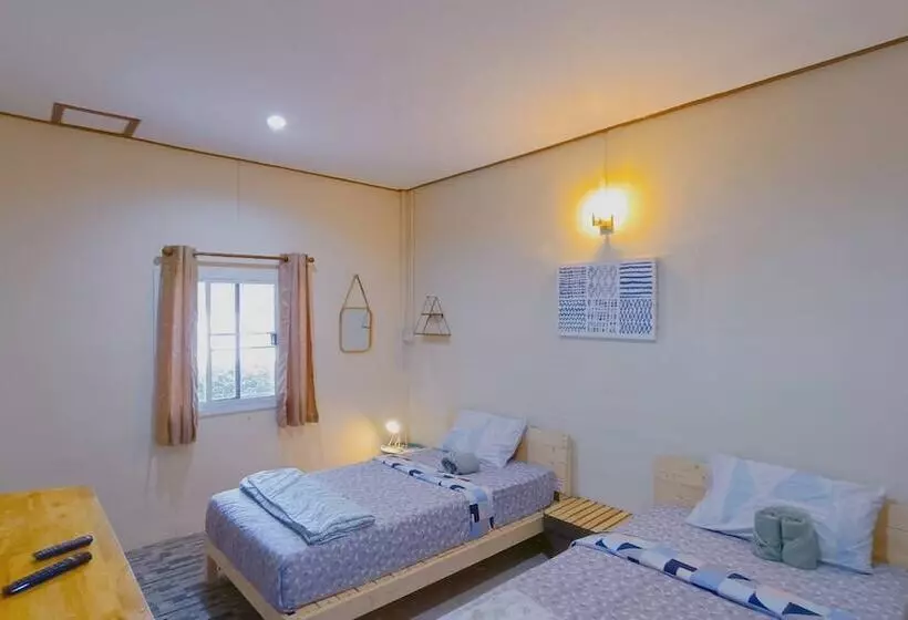 Hotelli Lake Camp Resort