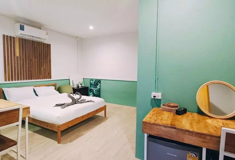 Hotelli Lake Camp Resort