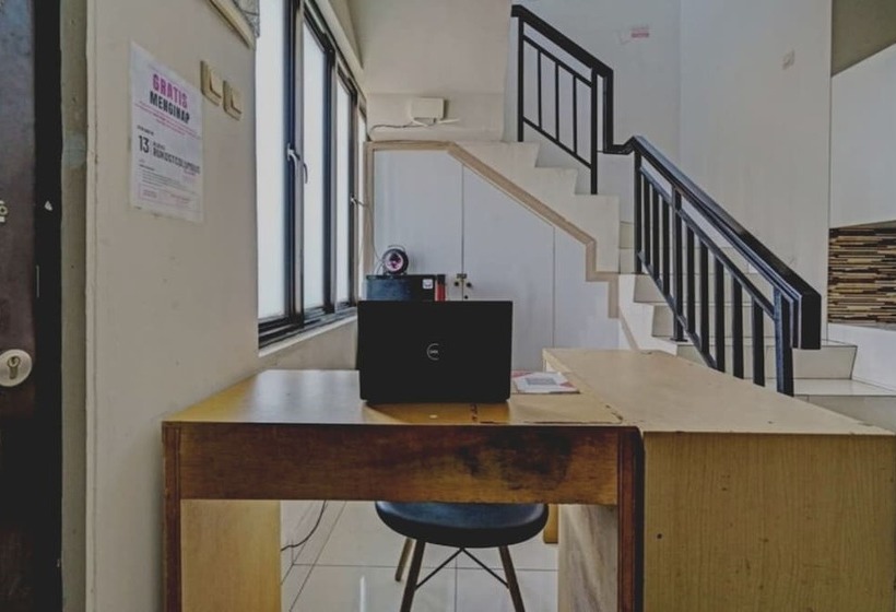 בית מלון כפרי Nany Ayahanda Syariah By Oyo