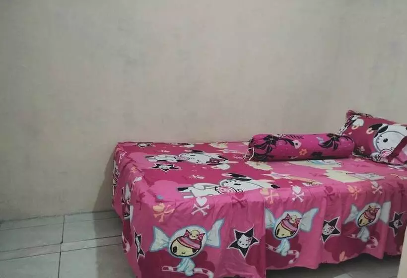 Hotelli Nany Ayahanda Syariah By Oyo