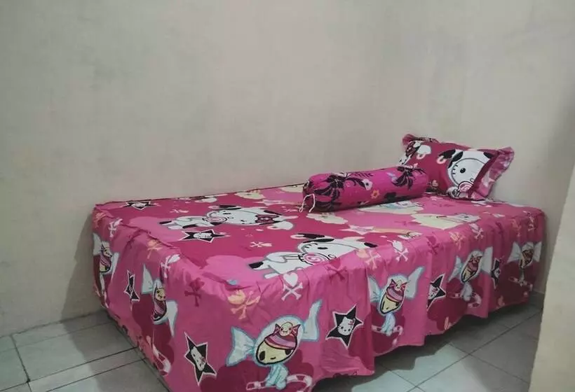 Hotelli Nany Ayahanda Syariah By Oyo