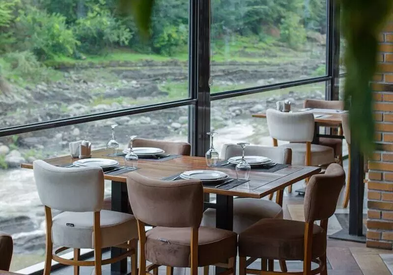 هتل Riva Hill Resort