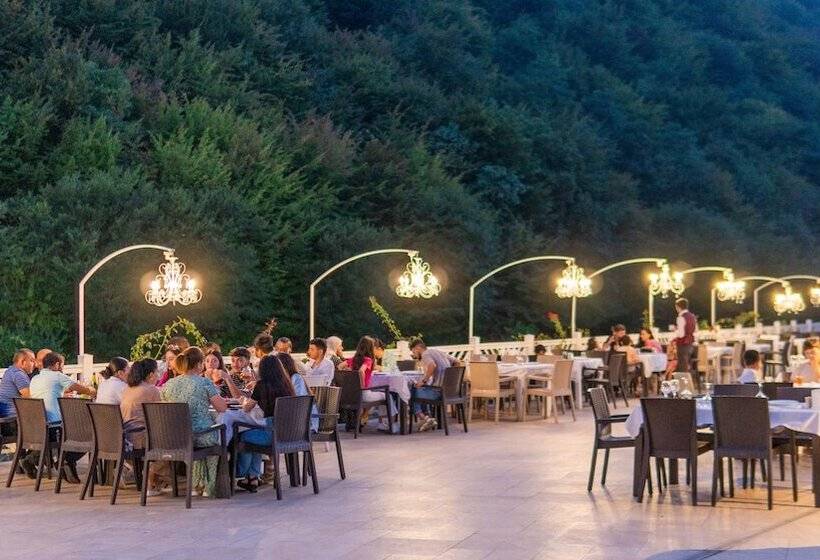 هتل Riva Hill Resort