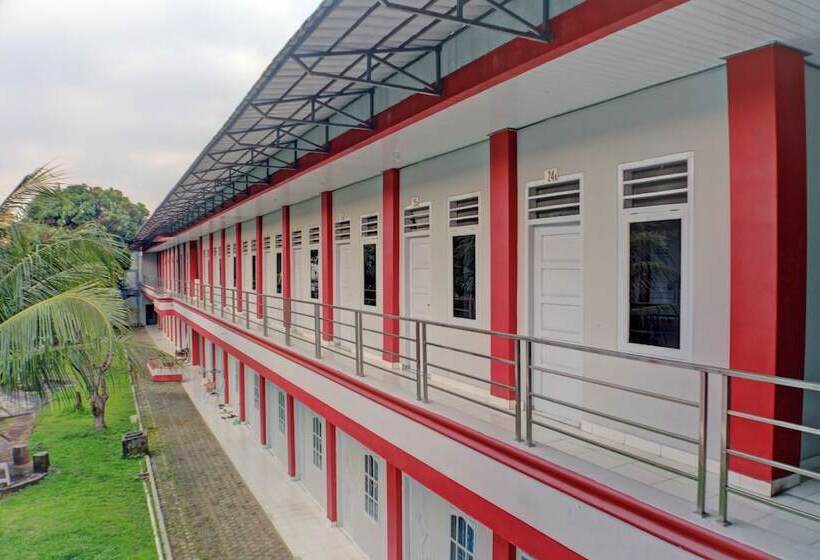 Otel Spot On 92834 Wisma Dira Tiara Syariah