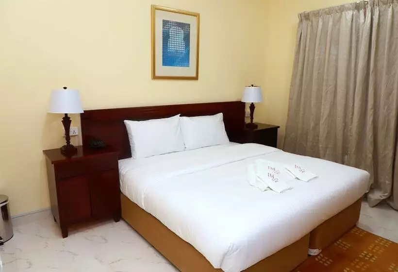 Onyx Hotel Apartments