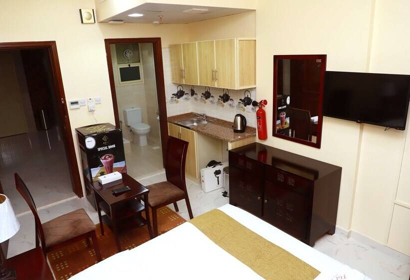 Onyx Hotel Apartments