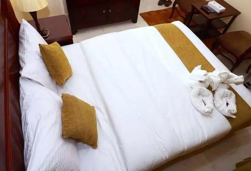 Onyx Hotel Apartments