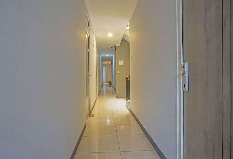 Pension Elite Residence Ciputat By Oyo