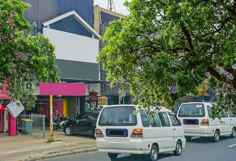 Majatalo Elite Residence Ciputat By Oyo