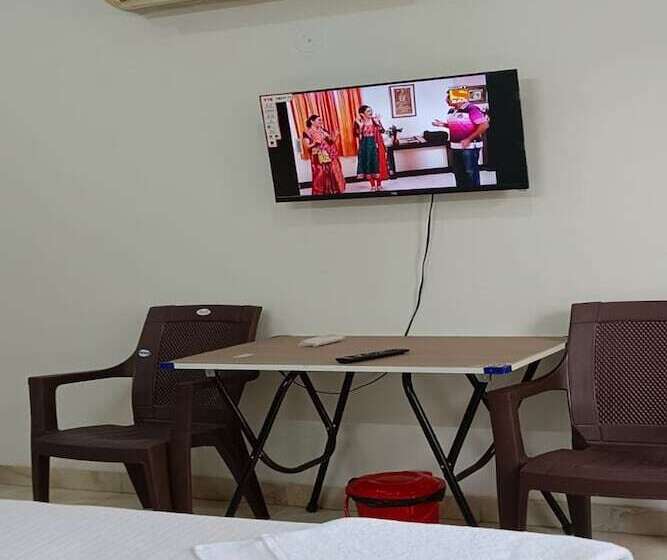 펜션 Singh Deluxe Inn