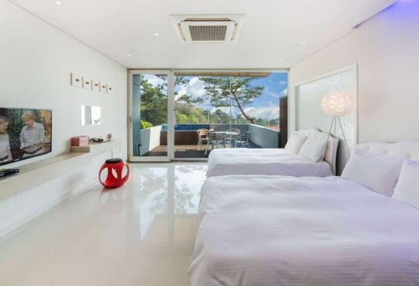 Pensió Gyeongju Staley Pool Villa