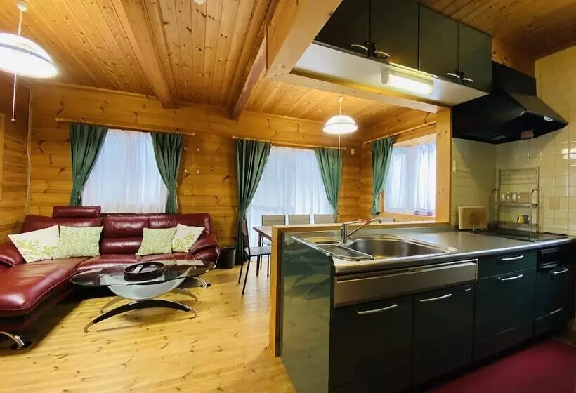 Swiss Chalet Hakuba