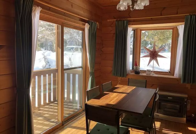 Swiss Chalet Hakuba