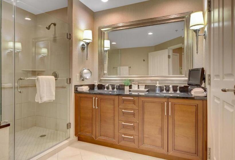 Balcony Strip View Suite Mgm Signature Tower 3