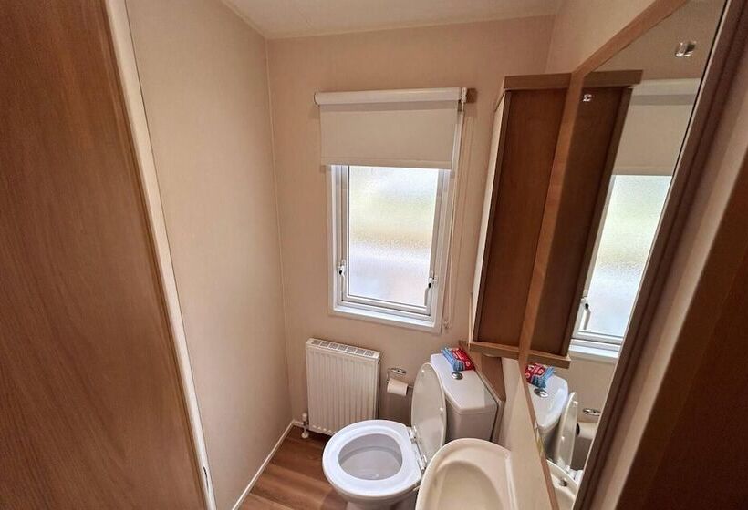 Beautiful 3 Bed Selfcontained Lodge Great Yarmouth