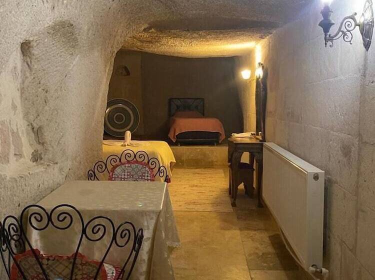 مبيت وإفطار Ela Cave House