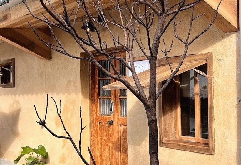 تختخواب و صبحانه Twilight Stone