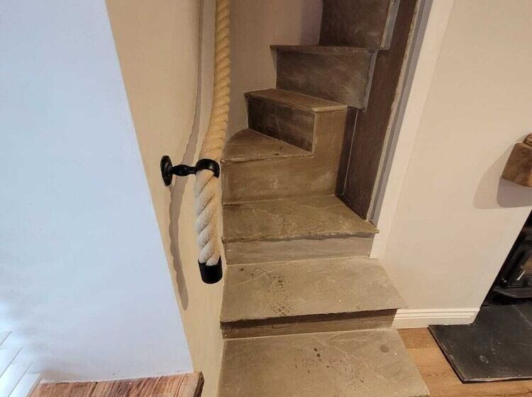 Charming 1 Bed Cottage In Brynmenyn