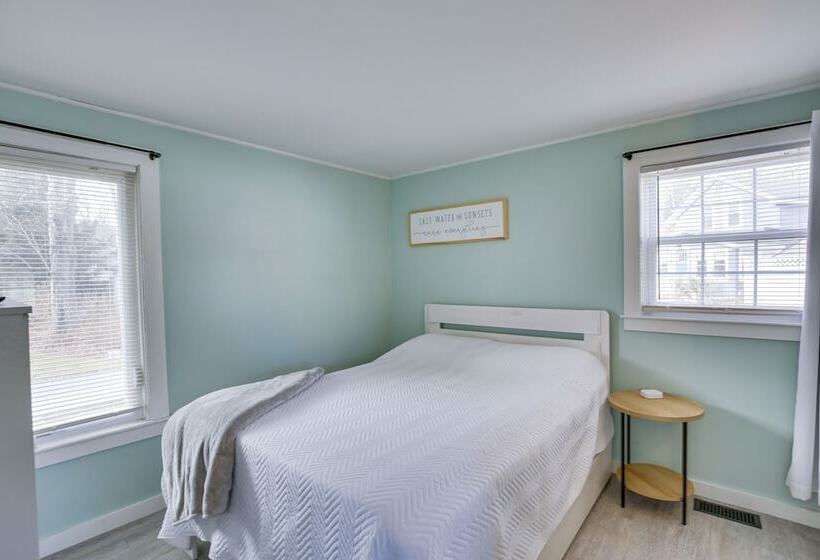 Dog Friendly Old Orchard Beach Home < 1 Mi To Pier