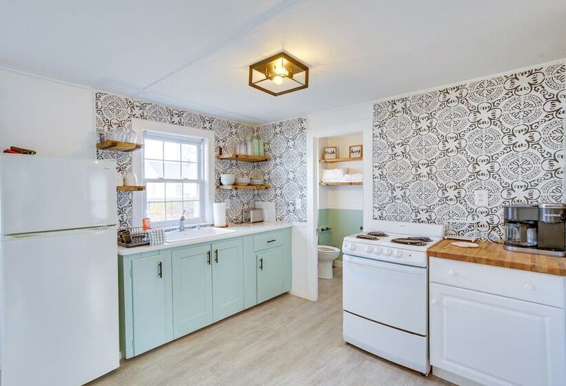 Dog Friendly Old Orchard Beach Home < 1 Mi To Pier