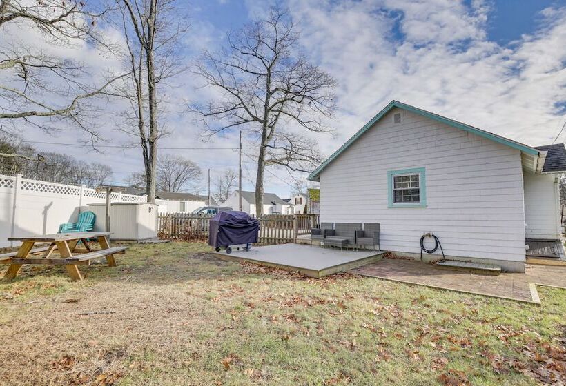 Dog Friendly Old Orchard Beach Home < 1 Mi To Pier