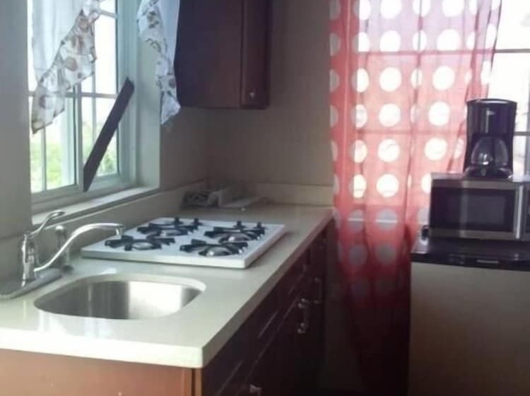 El Plantation Village