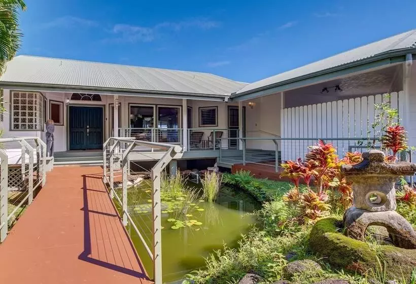 Honomu Home W/ Screened Lanai + Ocean Views!