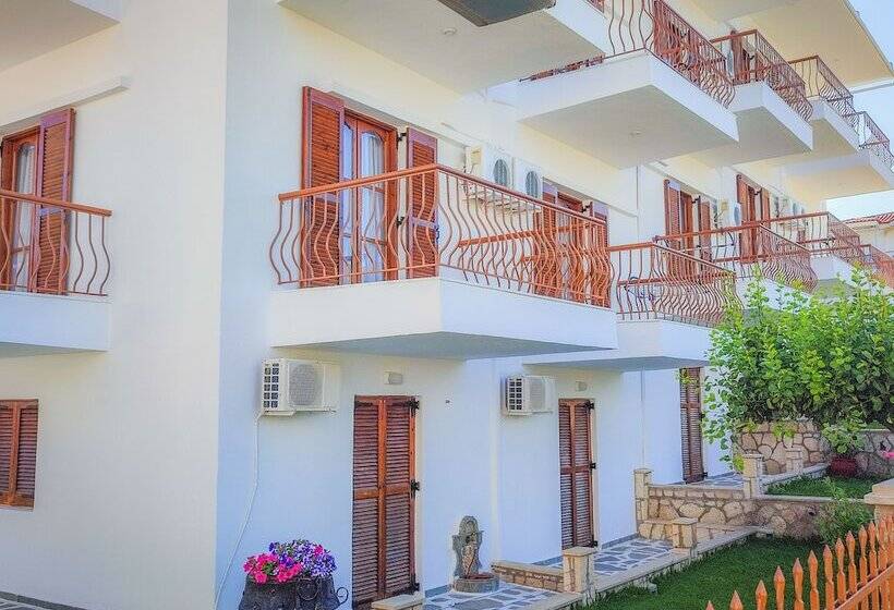 Отель Apartments Eytyxia