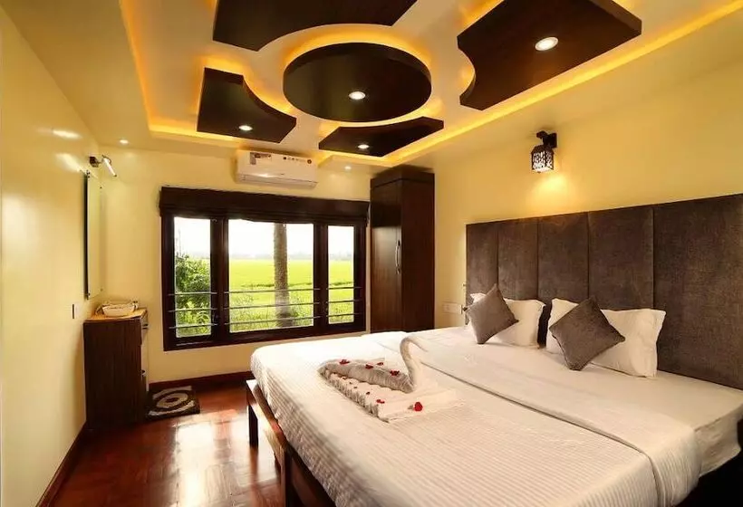 Hotelli Double Decker Houseboat