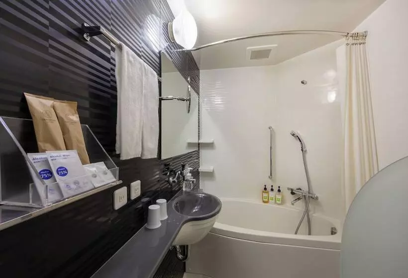 ホテル Ibis Styles Kyoto Shijo