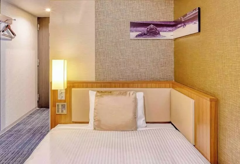 ホテル Ibis Styles Kyoto Shijo