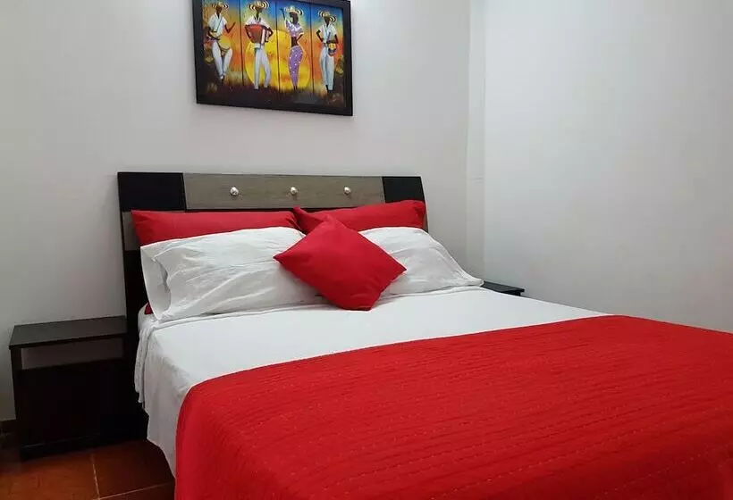 Hotelli Media Luna Santa Marta