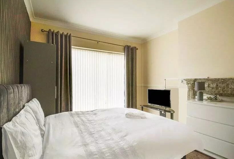 ホテル Eastbourne Lodge