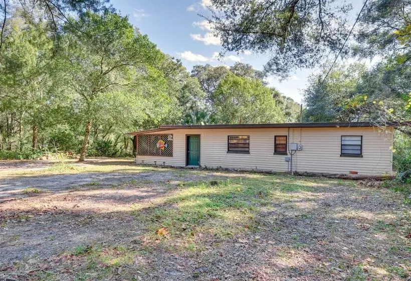 Patio & Grill: Idyllic Sorrento Vacation Home!