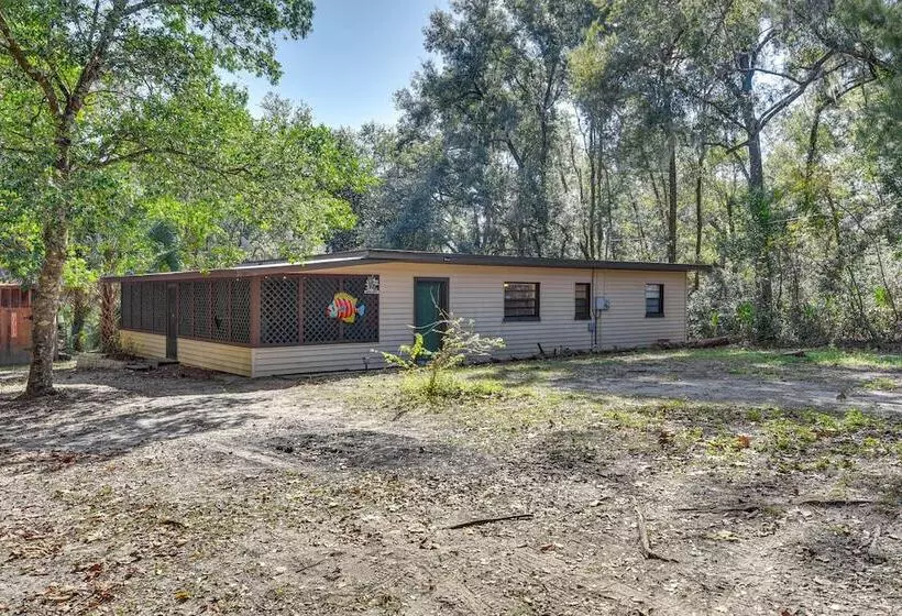 Patio & Grill: Idyllic Sorrento Vacation Home!