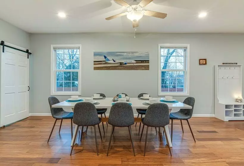 Indianapolis Home W/ Fire Pit: 3 Mi To Downtown!