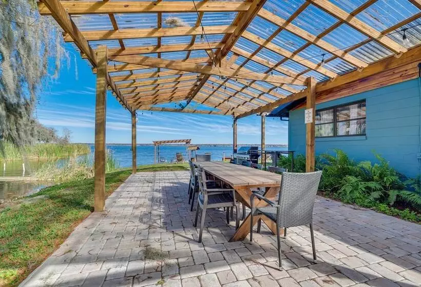 Lakefront Florida Retreat W/ Dock & Kayaks