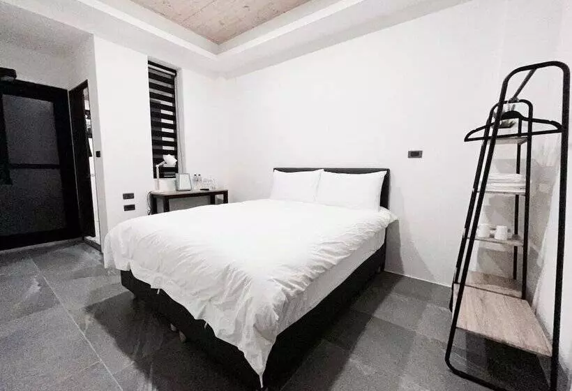 Leisurely B&b