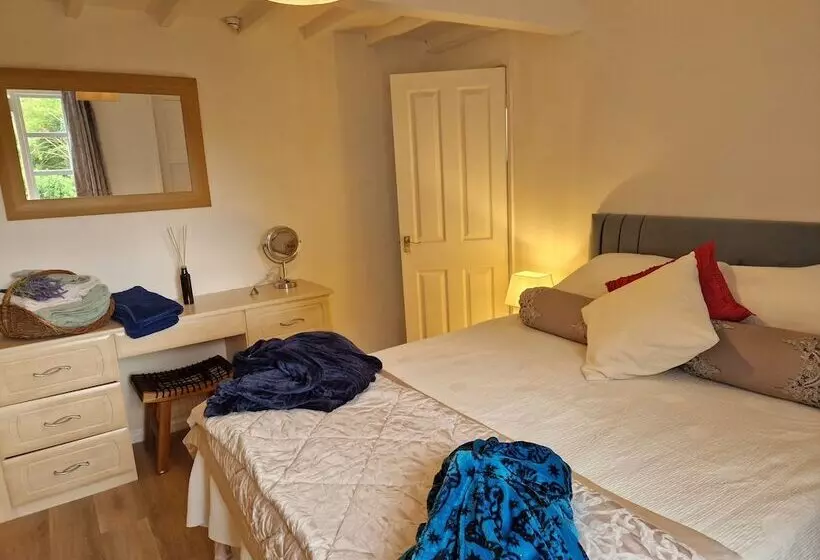 Lovely 2 Bed Cottage In Coalbrookdale Telford