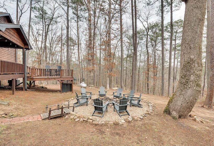 Mcdonough Escape W/ Private Hot Tub & Game Room!