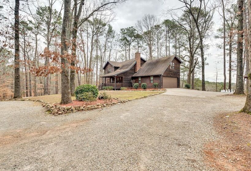 Mcdonough Escape W/ Private Hot Tub & Game Room!