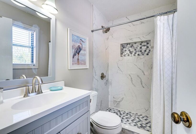 Panama City Beach House W/ Patio, Walk To Ocean