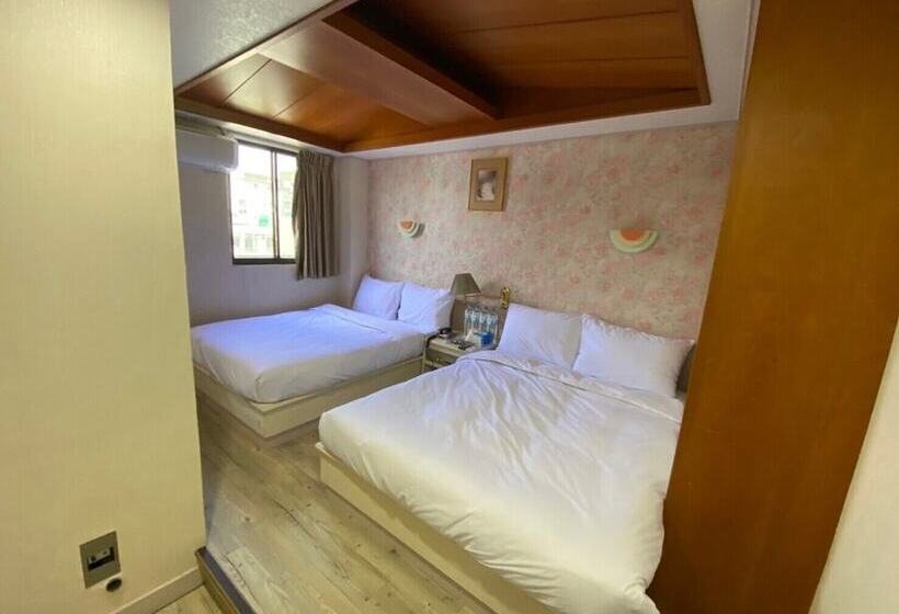 پانسیون Daydaymeworld